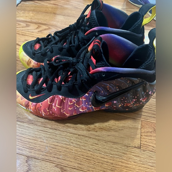 Nike Other - Men’s Nike Foamposite Air Galaxy Sneakers - Size 8.5